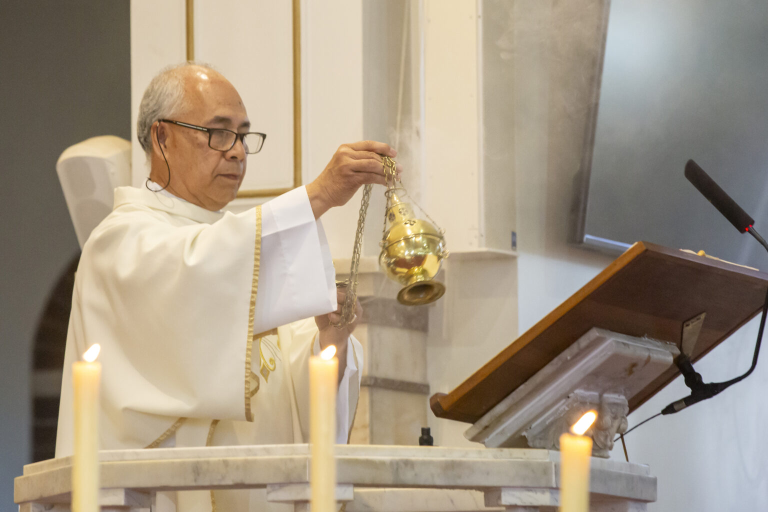 10 Questions about Deacons - Catholic Diocese of Maitland-Newcastle